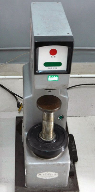 Brinell hardness tester